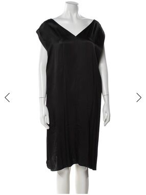By Malene Birger Black V-Neck Shift Dress